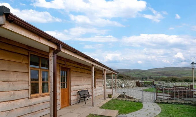 Talybont Ski Chalet | Caban y Gader in the beautiful Talybont