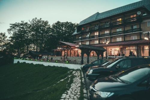 Predeal Hotel | Cabana Trei Brazi