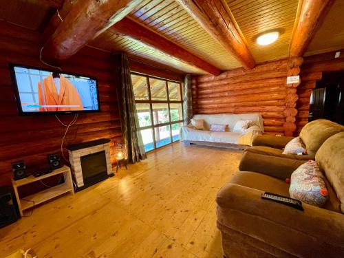 Rasnov House | Cabana Ursu’ Zburator