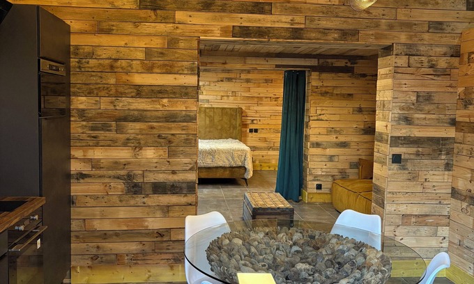 Le Grau-dʼAgde Cabin | Cabane and Spa