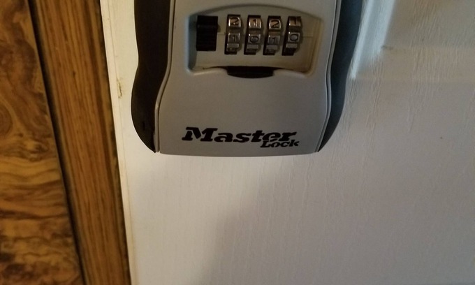 Piedmont Cabin | Cabin 1 queen bed with a separate bedroom with a double bed