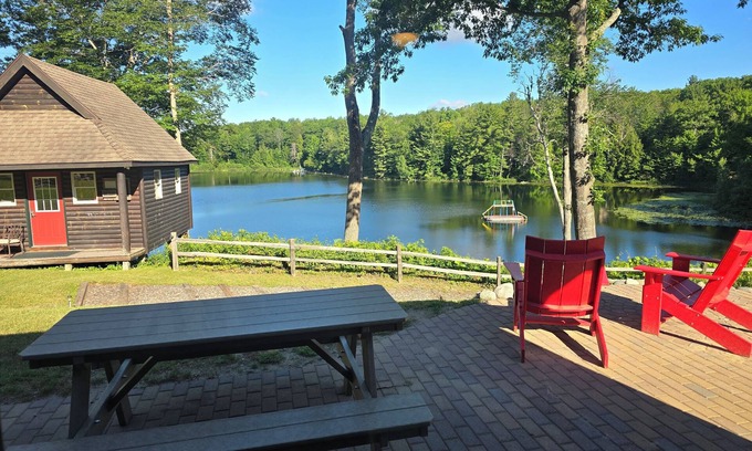 Lake Ann Cabin | Cabin #1- Sleeping Bear Resort