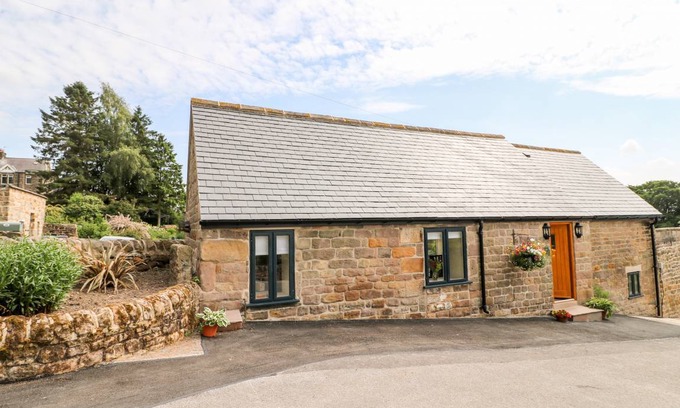 Two Dales Cottage | Cabin ∙ 2 bedrooms ∙ 3 guests