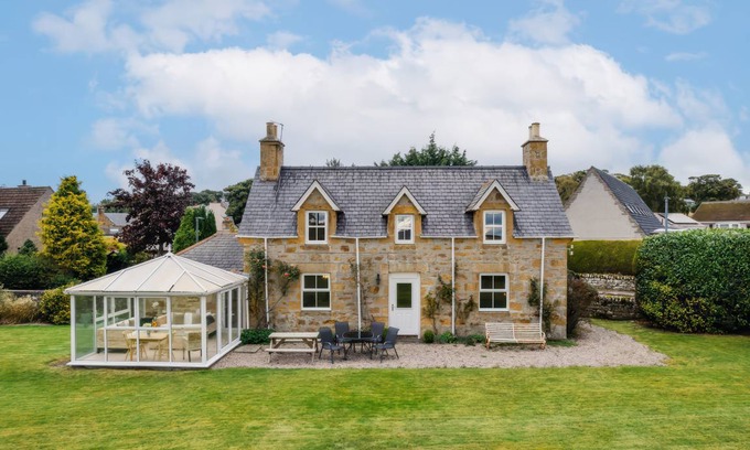 Dornoch Cottage | Cabin ∙ 3 bedrooms ∙ 6 guests