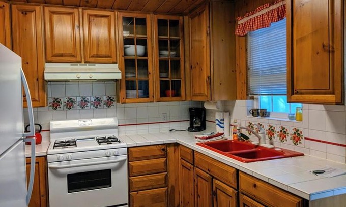 Strawberry House | Cabin #3