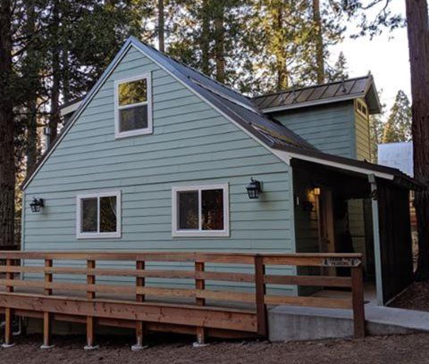 Strawberry House | Cabin #4