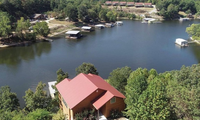 Eucha Cabin | Cabin at Dripping Springs 💦 🛶