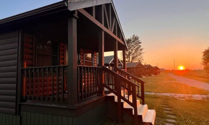 Columbia Cabin | Cabin close to Lake Rathbun #1n