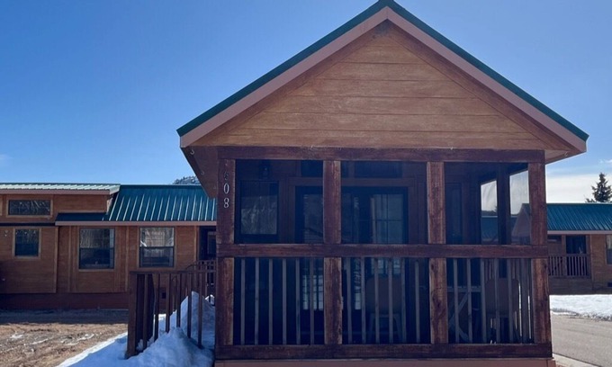 Mammoth Creek Cabin | Cabins by Panguitch Lake: Where Rustic Charm Meets Amazing Fishing!