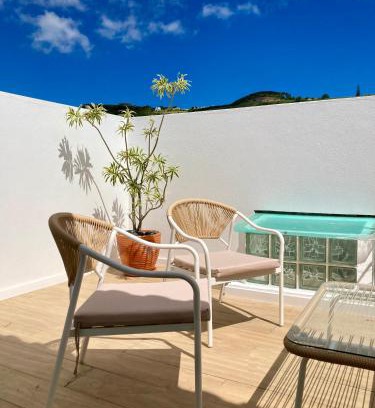 Horta House | Cais Inn