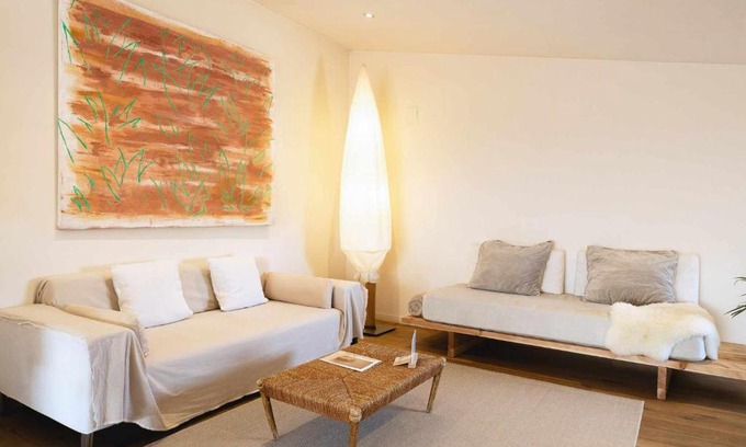 Sant Jordi Desvalls Apartment | Cal Ouaire House lohodihomes