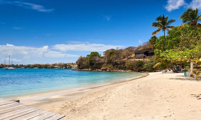 Lance aux Epines Apartment | Calabash Deluxe Suite