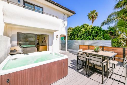 San Clemente House | Calafia Coast Condo 259 #3