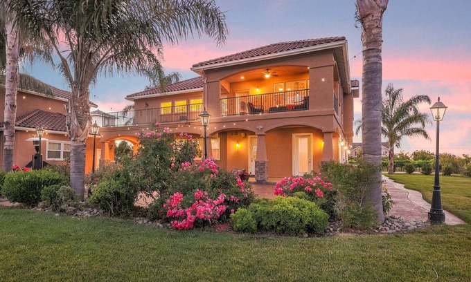 Livermore House | Caldeira Estate | Pool, Hot Tub & Vineyards