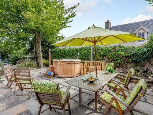 Cromarty House | Caldon Cottage