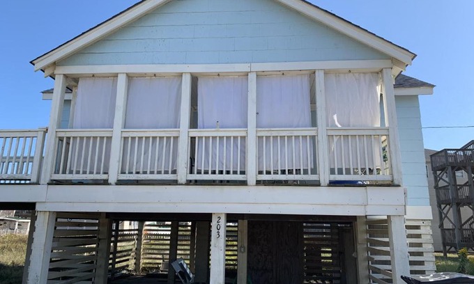 Kitty Hawk House | Calico Jack's Galley cottage