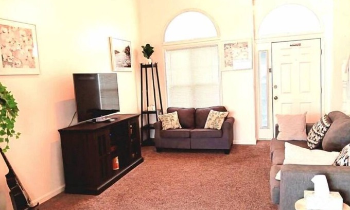 Radcliff House | Calm Palace Stay Safe and Beautiful