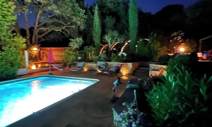 Robion House | Calme et Détente au Pied du Luberon !