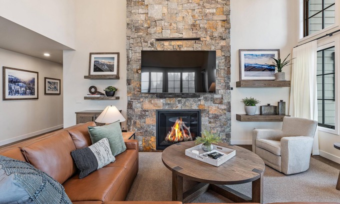 Tamarack Resort Condo | Calvi Penthouse Village 3 Bedroom Luxury Condo - Breathtaking Penthouse|Ski In/Out and Heated Patio