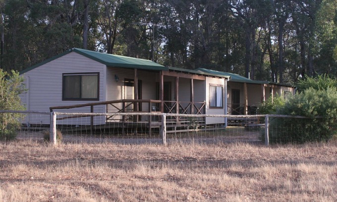 Cundinup Cottage | Cambray Cottages Nannup - Bush Cottage
