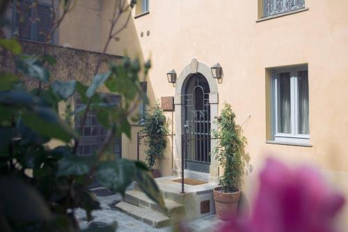 Castagneto Carducci Bed & Breakfast | Camere di Via Montebello