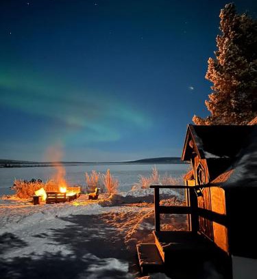 Jukkasjarvi Ski Chalet | Camp Caroli Hobbit Hut