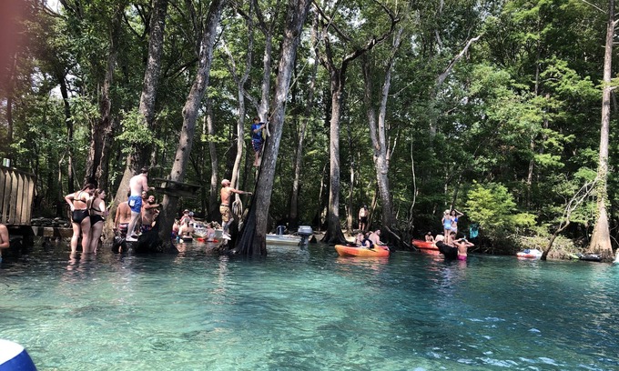 Vernon RV Rental | Camp directly on the river