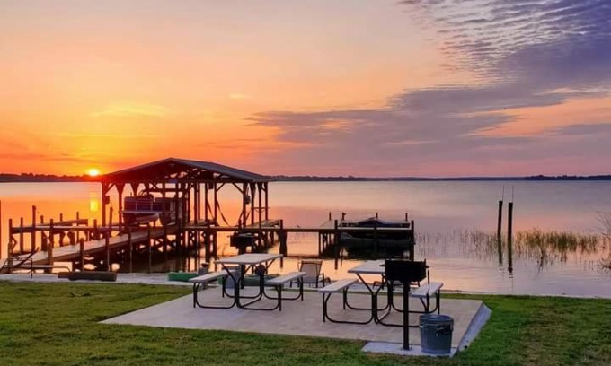 Tavares House | Camp St. Cabanas Unit 2 on Lake Dora