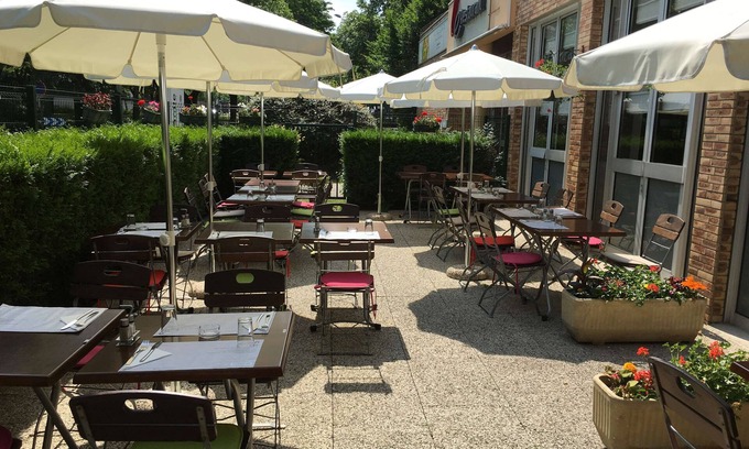 Quartier de la Boule - Champs-Pierreux Hotel | Campanile Paris Ouest - Nanterre - La Défense