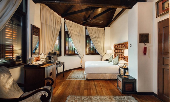 Downtown George Town Hotel | Campbell House