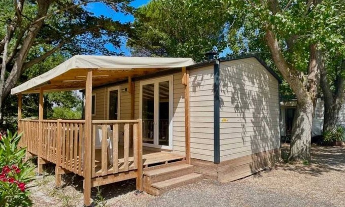 Villeneuve-les-Maguelone House | Camping 2 étoiles - Piscine - ccb0feb