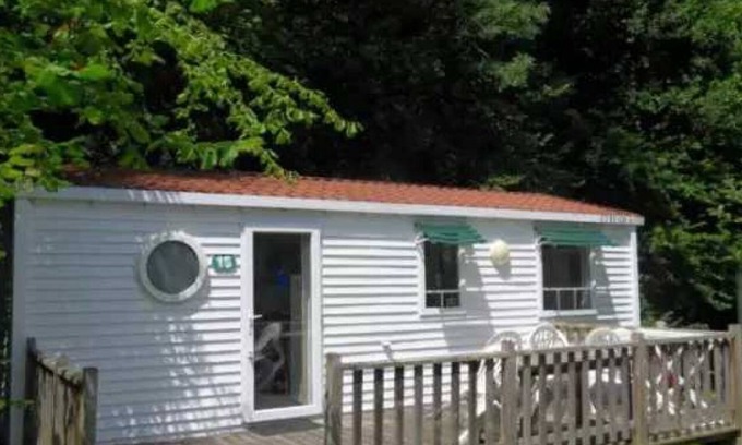Urt House | Camping 3 étoiles - Piscine - eecbgf