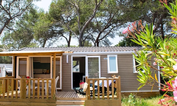 Puget-sur-Argens House | Camping Montana Parc Oasis Village - Coeur de l'Estérel * - Mobil Home Luxury 4 Rooms 6/8 People Air-conditioned + TV