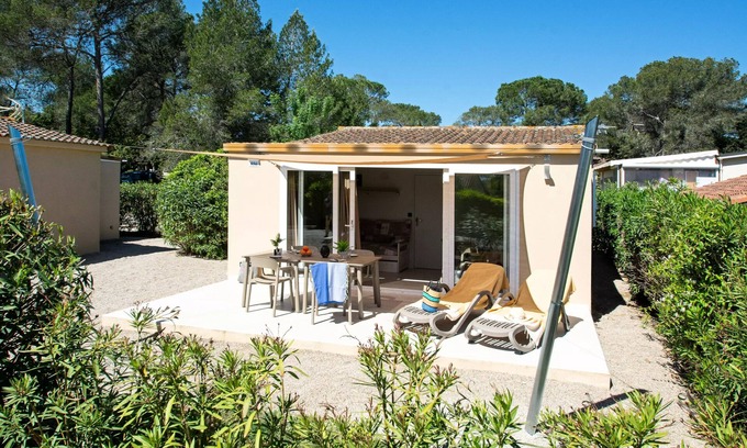 Puget-sur-Argens House | Camping Montana Parc Oasis Village - Coeur de l'Estérel * - Villa Cottage 4 Rooms 6/8 People Air Conditioned + TV