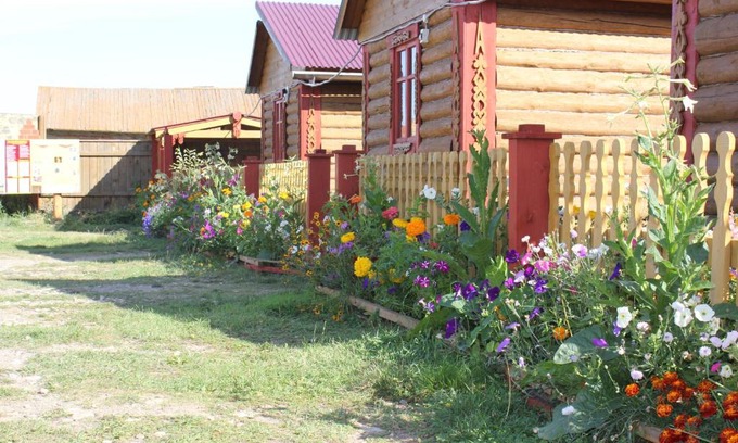 Bol'shoye Goloustnoye House | Camping Russkoe Podvorie