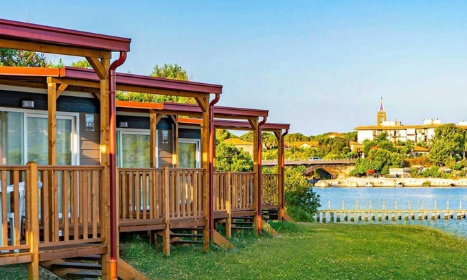 Fertilia House | Camping Village Laguna Blu Baia Revolution für 6 Personen