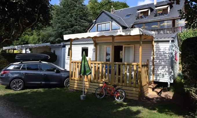 Salles-Curan House | Campsite Beau-Rivage * - Cottage EVASION (covered terrace) New 2024 4 to 5 people - 4 pers. included in the tariff