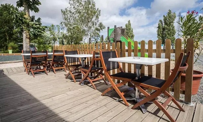 Puyravault RV Rental | Campsite Le Merval * - 3-room safari tent for 4 people Without sanitary facilities