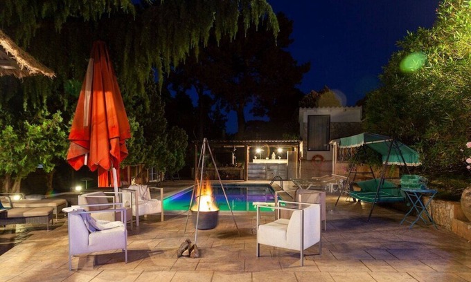 Vidreres Villa | CAN BERNARDI - VILLA FOR RECREATION AND RELAXATION IN THE MIDDLE OF NATURE (21 PAX)
