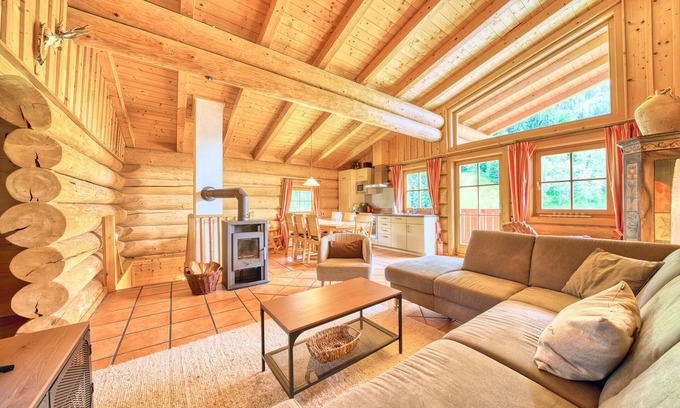 Zell am See House | Canadian-style blockhouse with fantastic mountain views