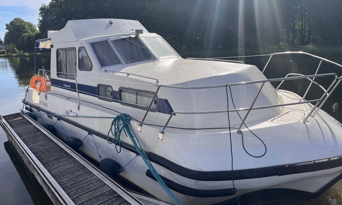 Chatillon en Bazois Boat Rental | Canal-side Boat Stay with Château Views in Châtillon-en-Bazois