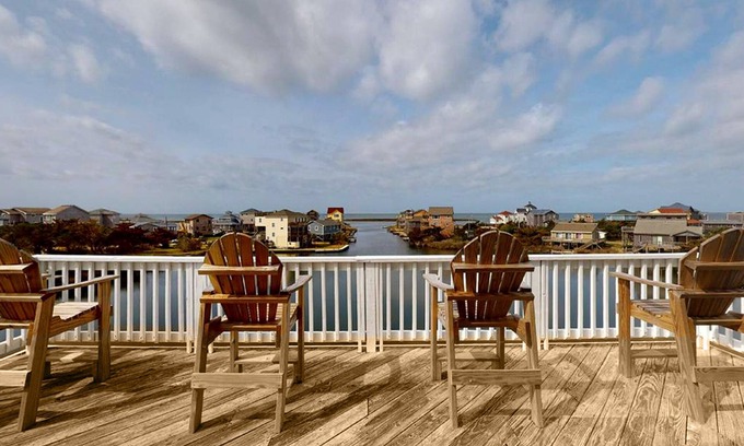 Avon House | Canalfront, Private Pool, Hot Tub, Sound Views, Boat Dock