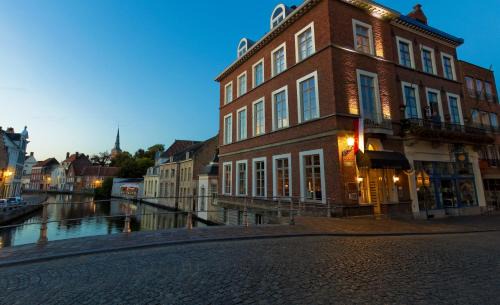 Historical Center Bruges Hotel | Canalview Hotel Ter Reien
