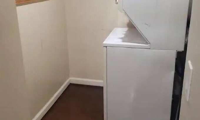 Canaryville Condo | Canaryville & Chill, 10 min from Downtown & Beach