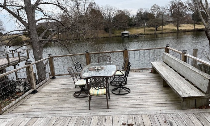Natchitoches House | Cane Break! Feels like a cabin on the lake!