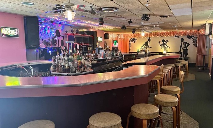 Downtown Dubuque Hotel | Canfield Hotel