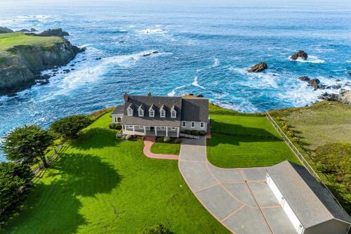 Caspar House | Cantus Cove Estate