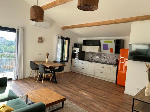 Saint-Florent Apartment | Canutta