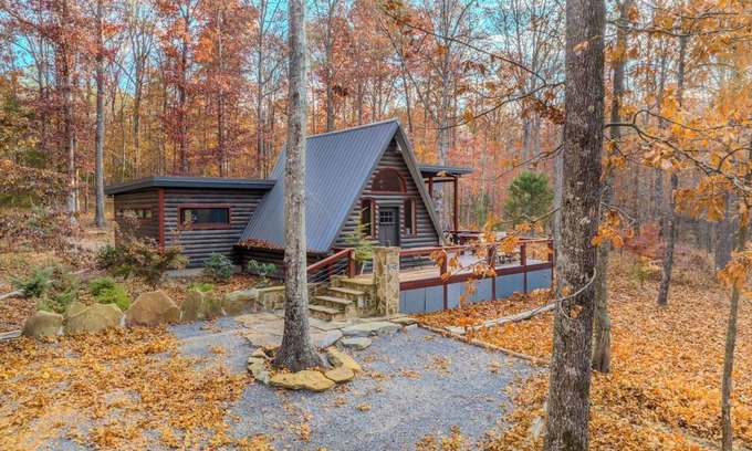 Fort Payne Cabin | Canyon A-Frame Cabin | Fire Pit, Sauna, Hiking