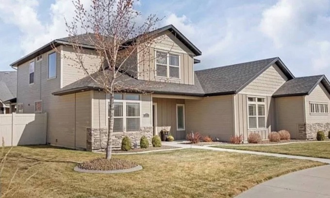 Twin Falls House | Canyon Trail